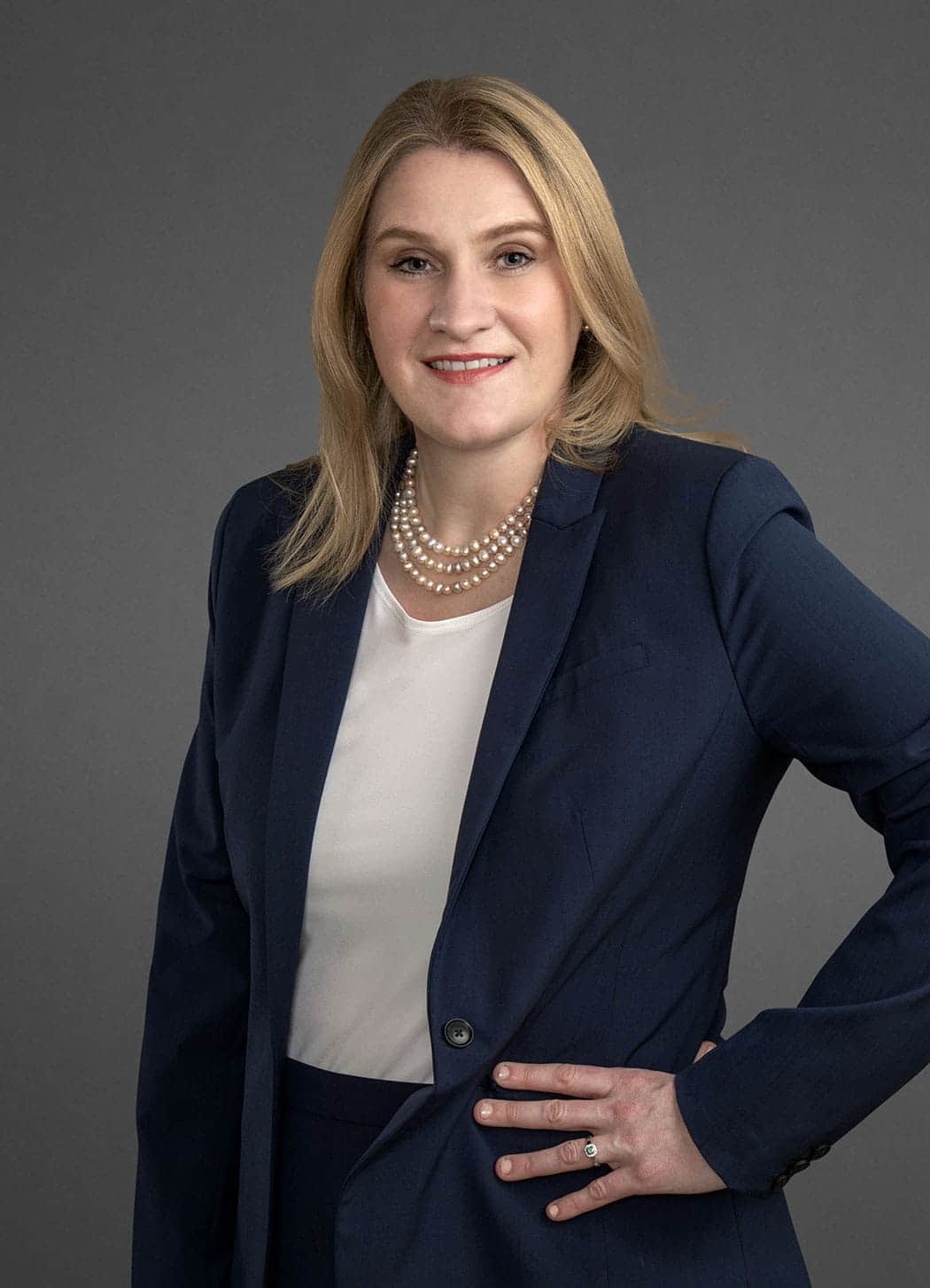 Emily Honsa Hicks | DLA Piper