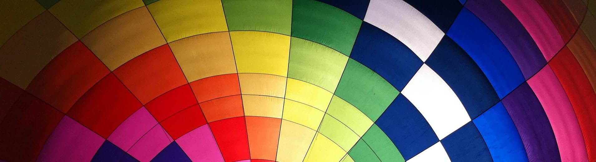 Multicoloured hot air balloon_N_0925